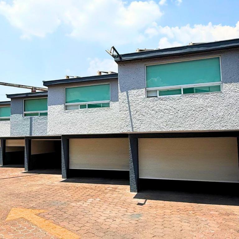 Autoparador Del Valle - Standard Villa - 12