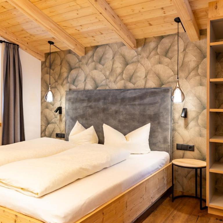 Schulhaus Tirol - Double Room with Balcony - 1