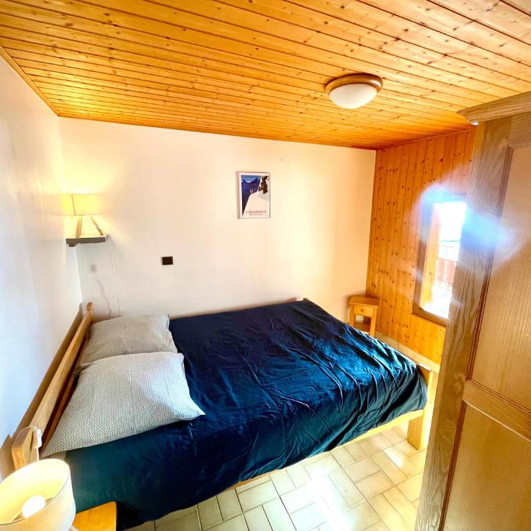 CHARMIEUX appartement en chalet typique - Three-Bedroom Apartment - 6