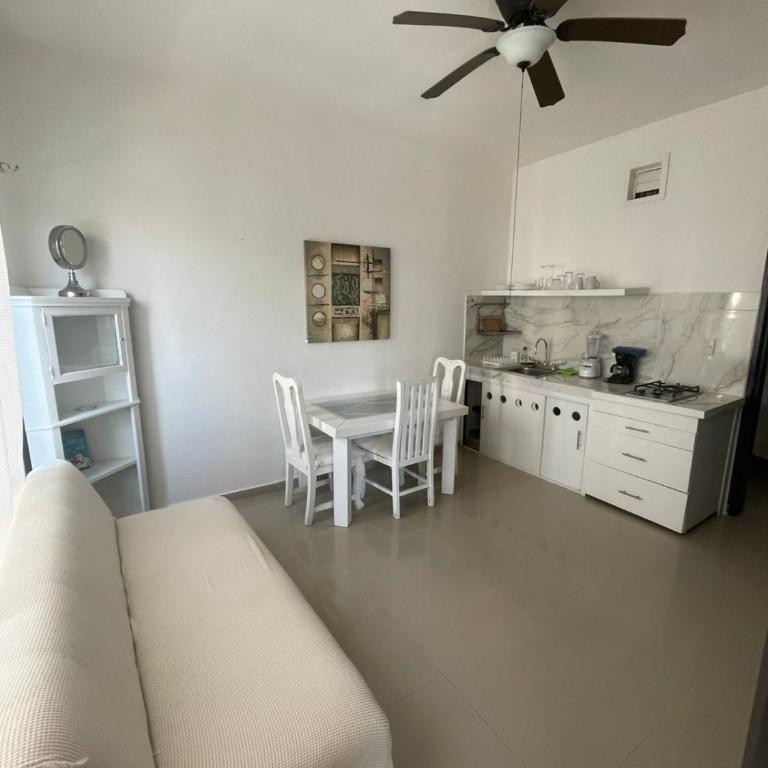 Exclusive apartment meters from the beach - One-Bedroom Apartment - 2