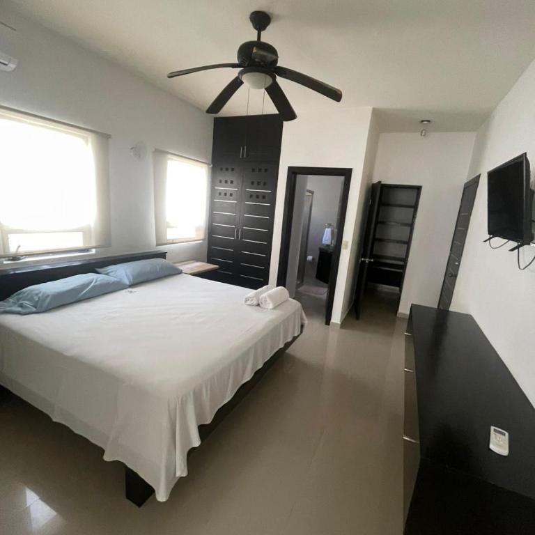 Exclusive apartment meters from the beach - One-Bedroom Apartment - 11