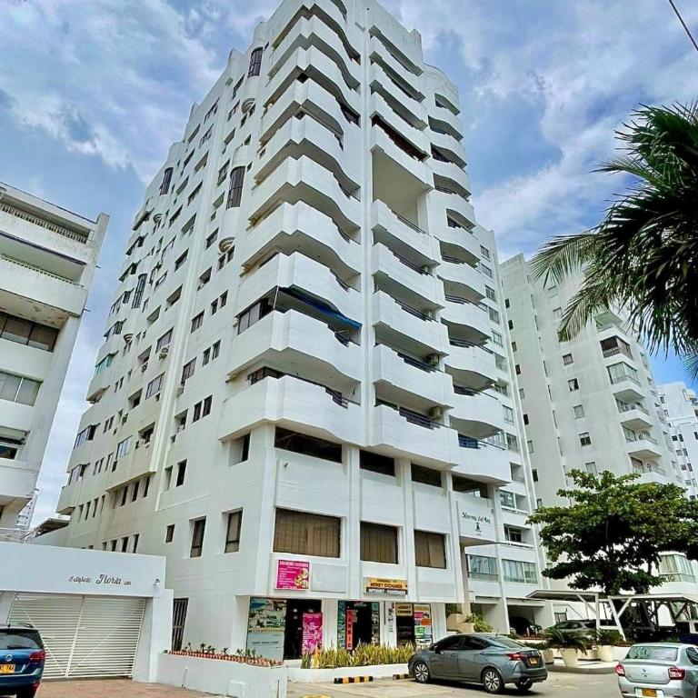 apartamento luxury Aire puro frente al mar edificio marina del rey laguito cartagena - Two-Bedroom Apartment - 11