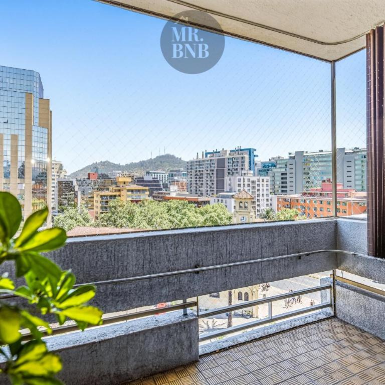 Los Leones Apartments By Mr BnB - Three-Bedroom Apartment - 10