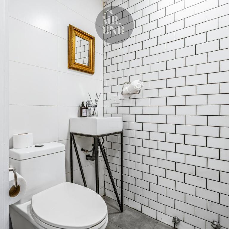 Los Leones Apartments By Mr BnB - Three-Bedroom Apartment - 11