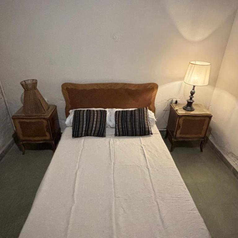 A la Gurda Hostel - Barrio Sur - Double Room with Shared Bathroom - 9