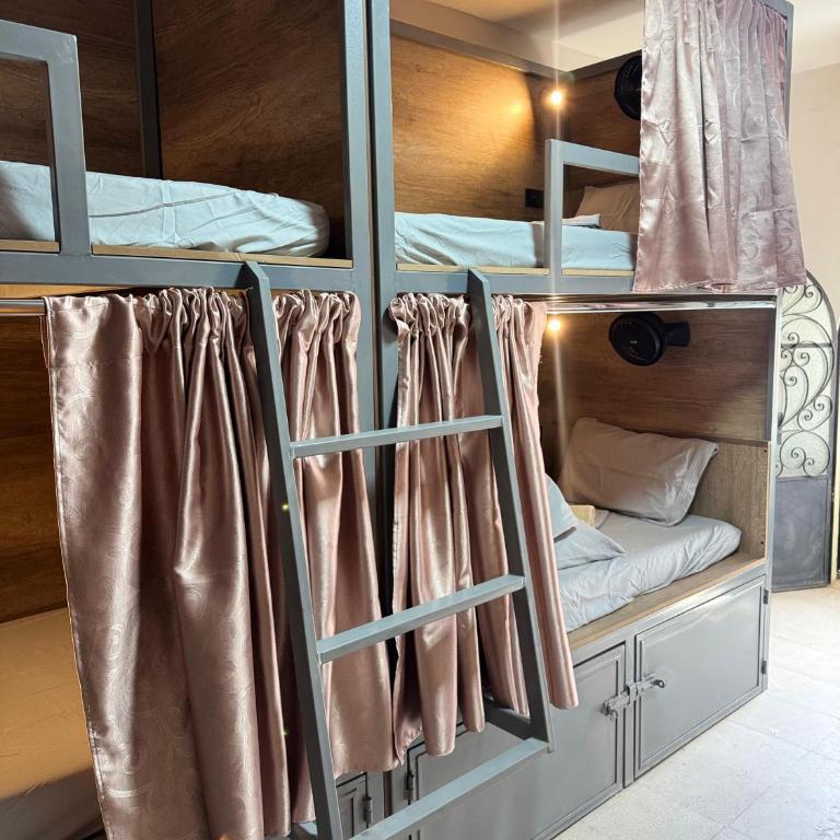 Leveli Coliving & Hostel Oaxaca - Single Bed in Female Dormitory Room - 4
