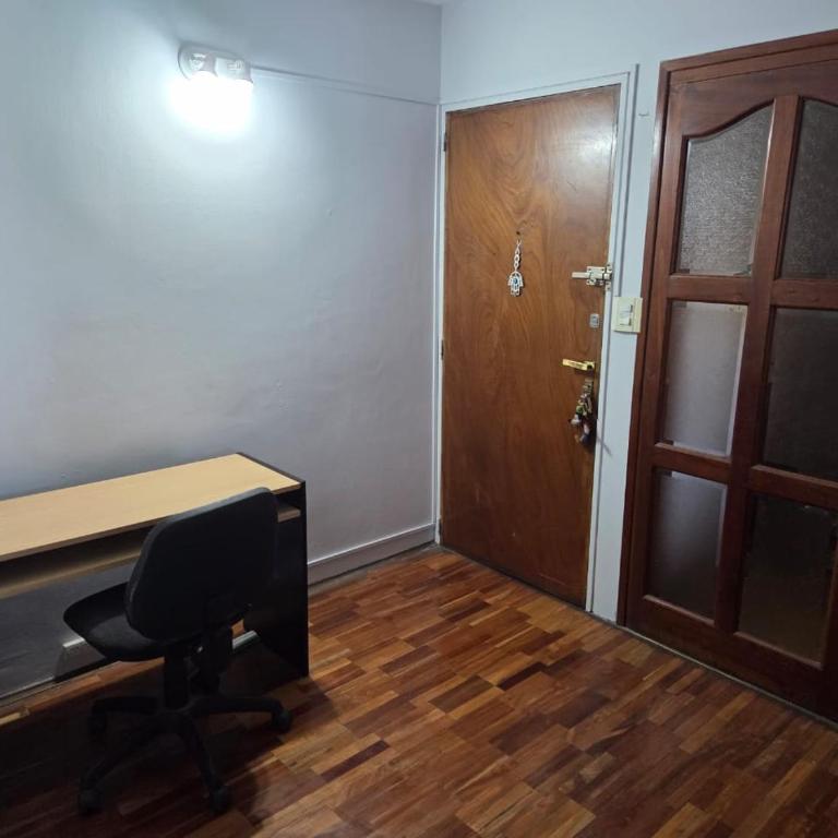 Amplio Departamento Céntrico - Three-Bedroom Apartment - 6