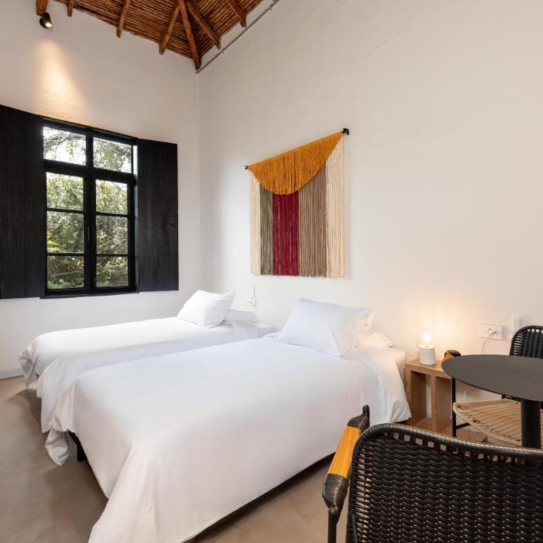 Hotel Boutique Casamía - Double or Twin Room with Private Bathroom - 9