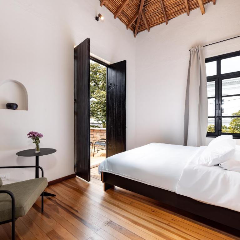 Hotel Boutique Casamía - Double Room with Private Bathroom - 16