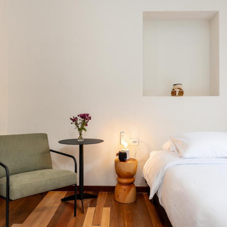 Hotel Boutique Casamía - Double Room with Private Bathroom - 13