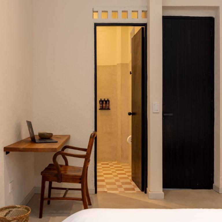 Hotel Boutique Casamía - Double Room with Private Bathroom - 4