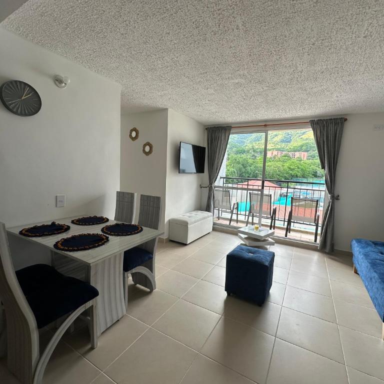 Apartamento Moderno en Apulo - Apartamento de 3 dormitorios - 1