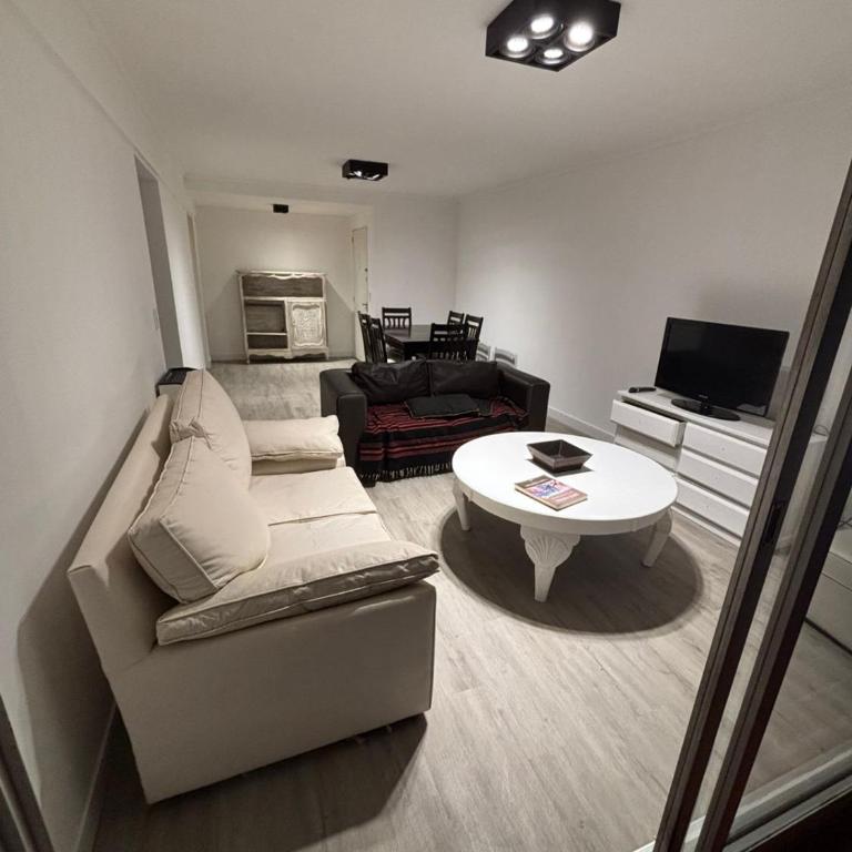 Alquilo departamento para 6 personas en pleno centro - Three-Bedroom Apartment - 6