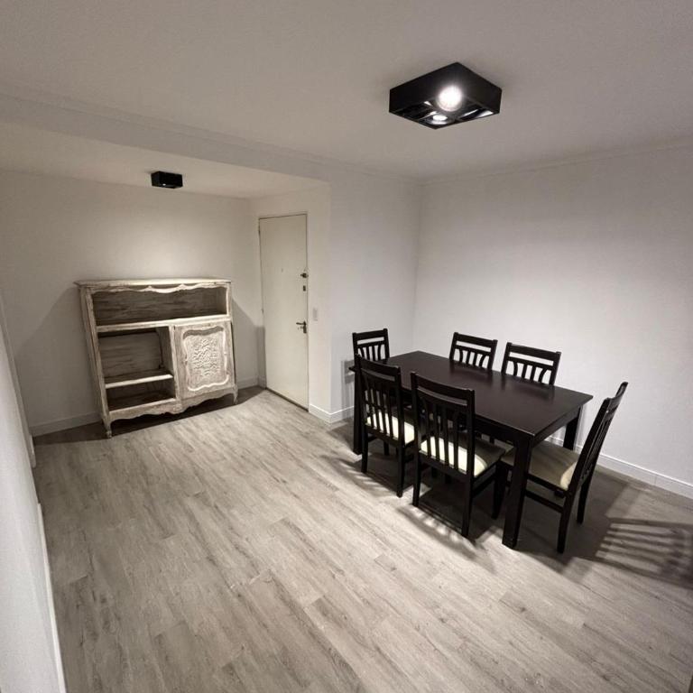Alquilo departamento para 6 personas en pleno centro - Three-Bedroom Apartment - 8