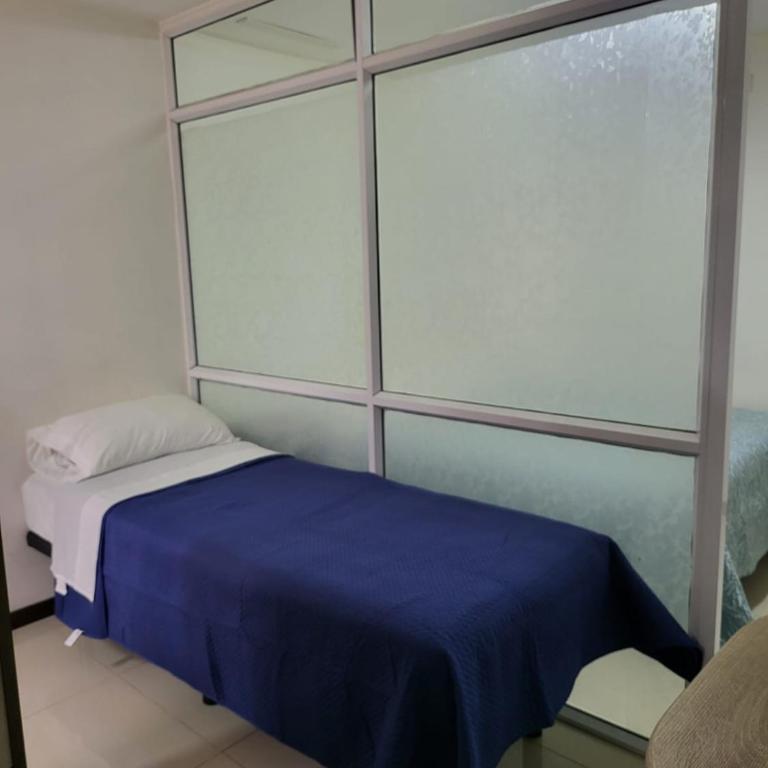 departamentos a pasos de mall portal y casino - Deluxe Room - 2