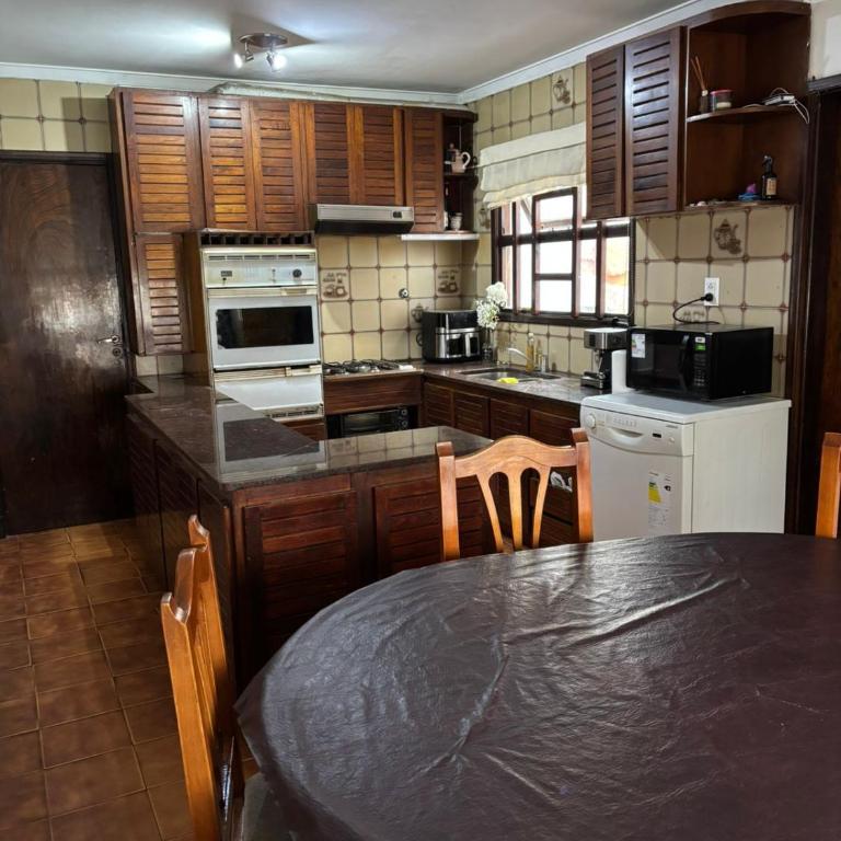 Alojamiento temporal Mar del Plata - Casa de 4 dormitorios - 2
