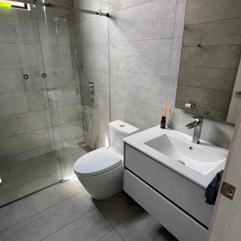 Premium apartment with jacuzzi, wifi and total comfort - Two-Bedroom Apartment - 52