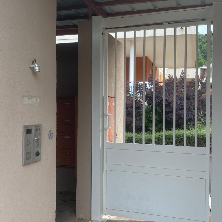 Appartement F2 Climatisé avec Terrasse et Parking à 700m des Thermes de Lamalou Les Bains - FR-1-451-121 - Appartement 1 Chambre - 23