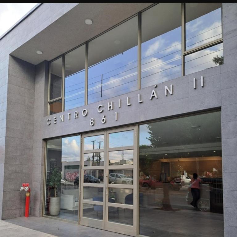 Moderno Depto en el Centro de Chillan con estacionamiento - Apartamento con terraza - 5