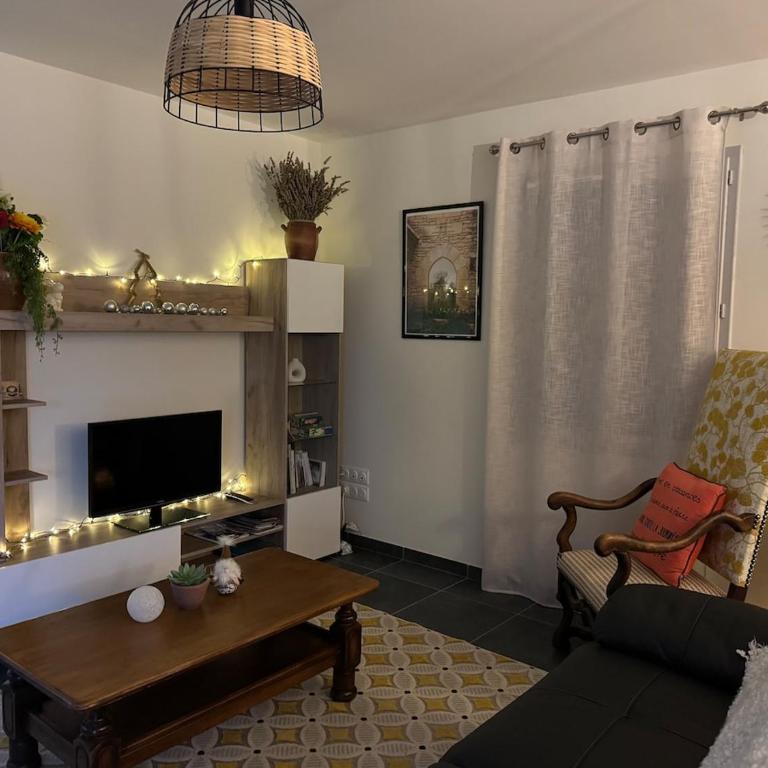 Maison de plain-pied, avec climatisation, à 700 M du centre de Sarlat - Casa con 2 Camere da Letto - 17
