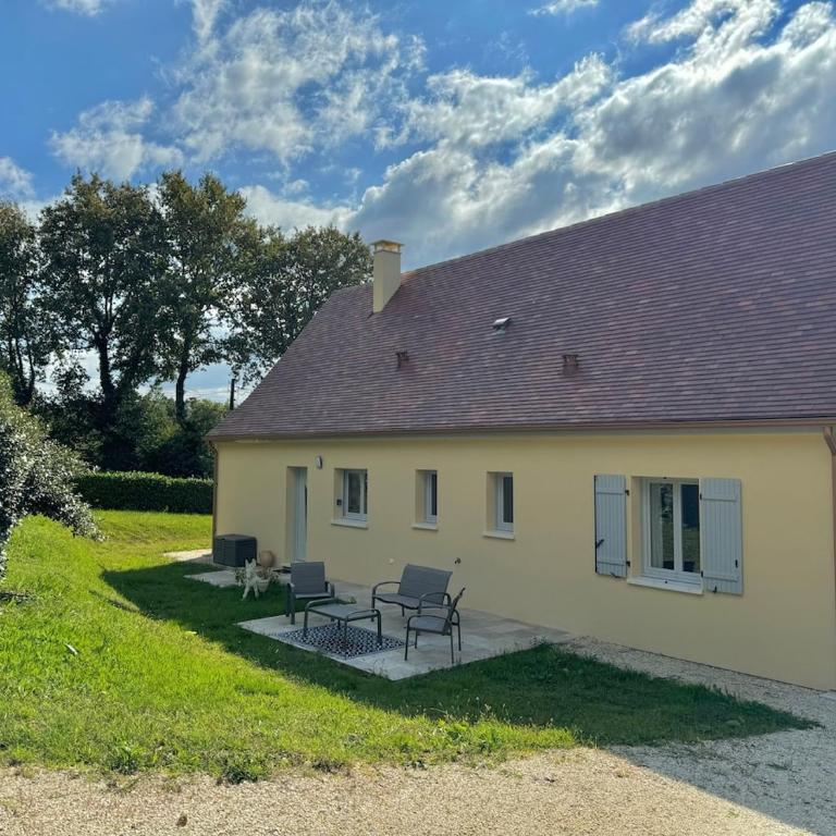 Maison de plain-pied, avec climatisation, à 700 M du centre de Sarlat - Casa con 2 Camere da Letto - 3