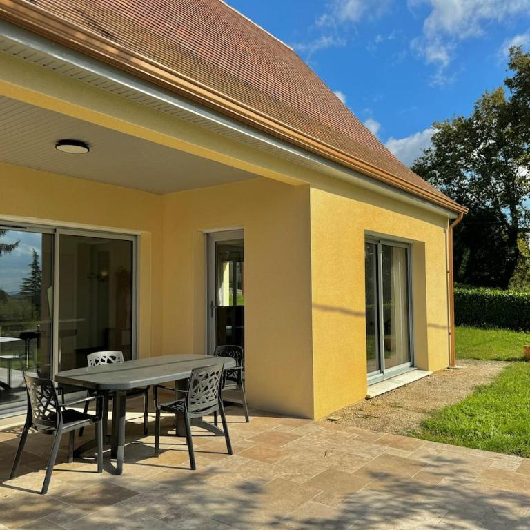 Maison de plain-pied, avec climatisation, à 700 M du centre de Sarlat - Casa con 2 Camere da Letto - 5