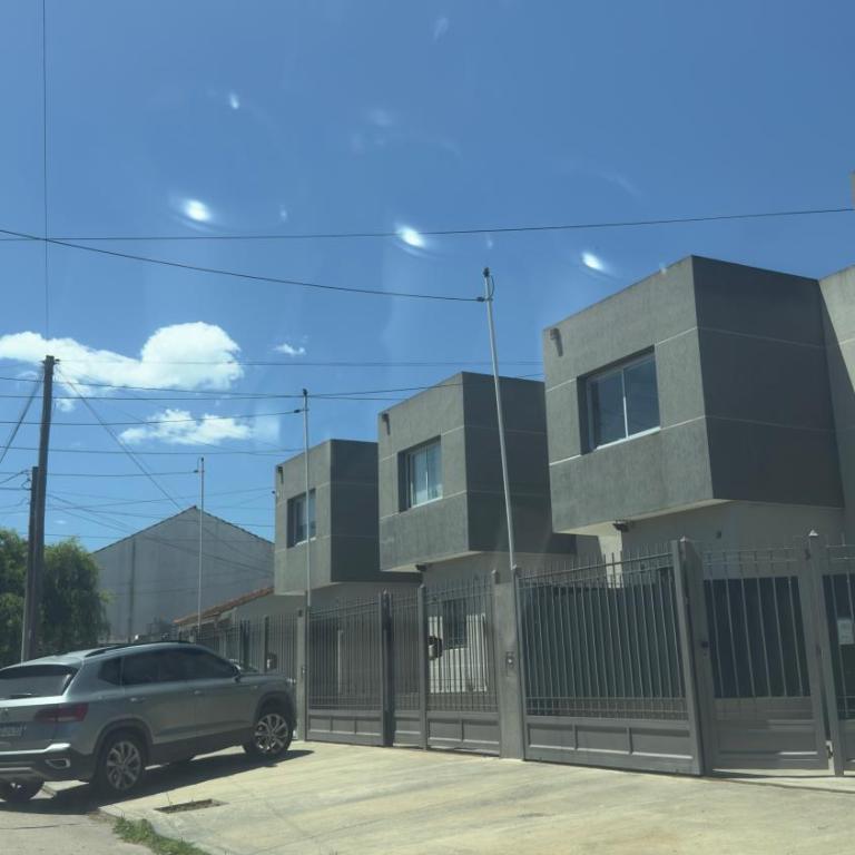 Hermoso Duplex con parrilla y a cuadras de la playa! - Casa de 2 dormitorios - 10