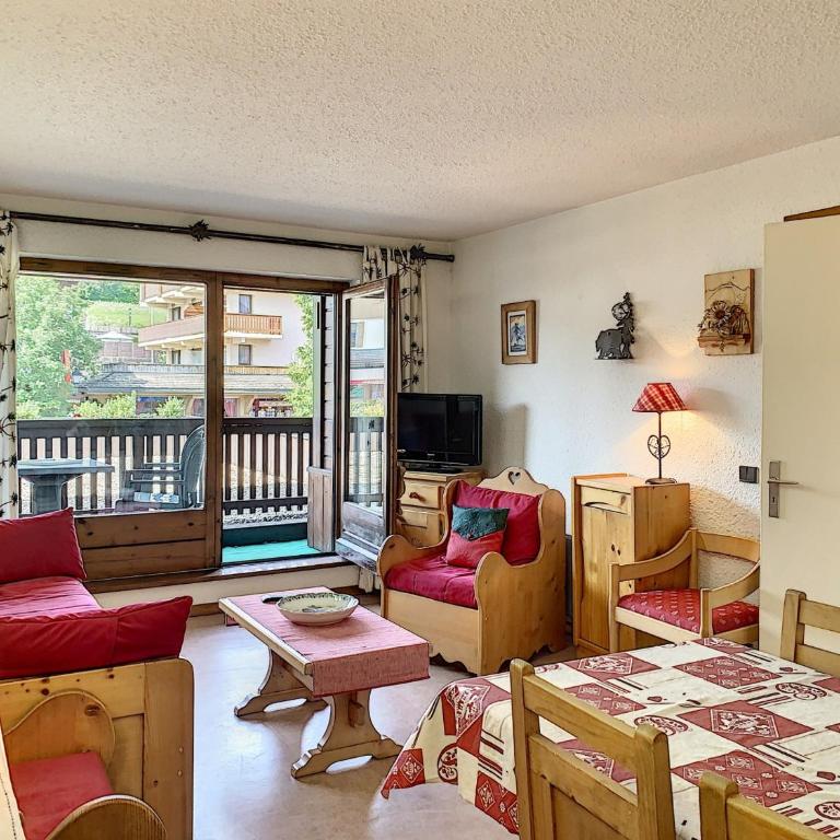 Charmant 2 pièces au centre de Combloux avec balcon - Appartement 1 Chambre - 13