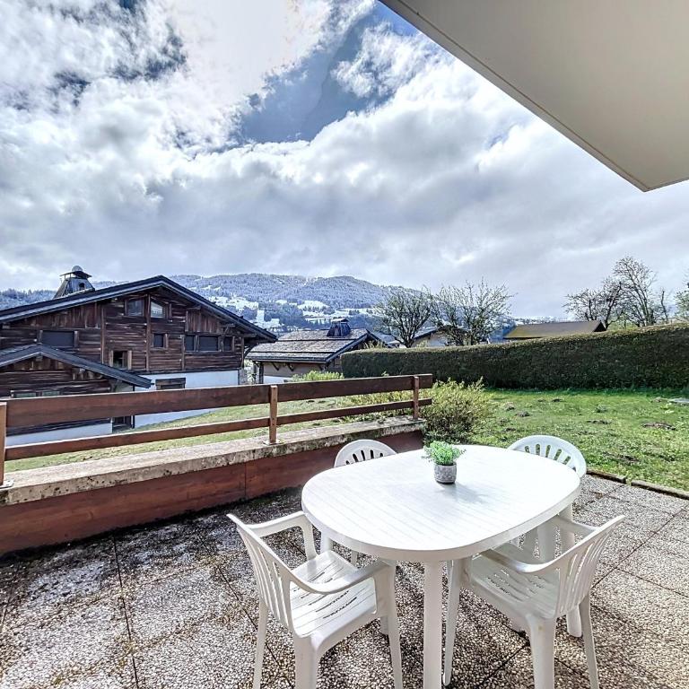 Appartement Mont Blanc : 2 chambres, terrasse, parking et équipements modernes - Appartement 2 Chambres - 11