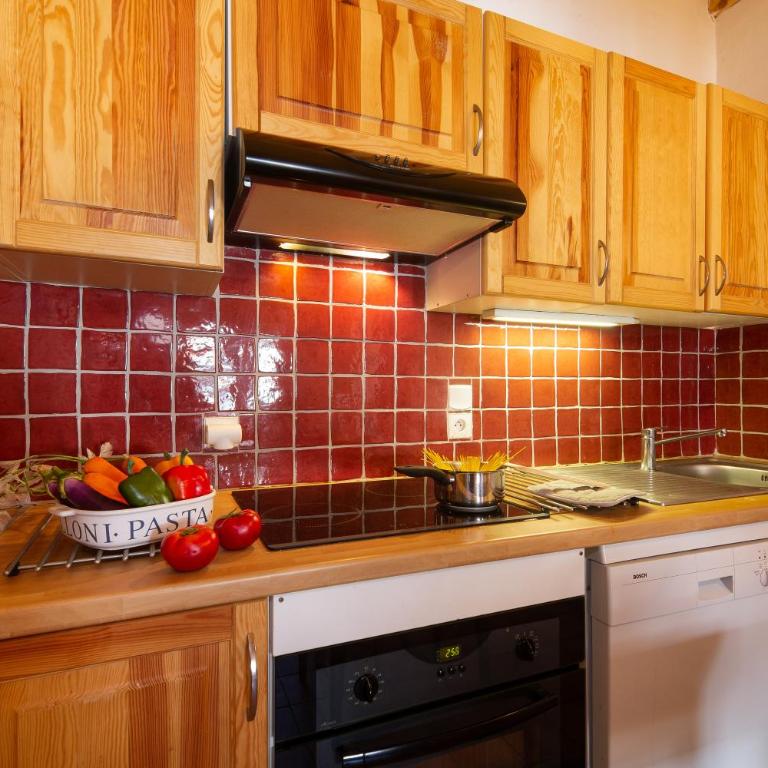 Le Chalet au Tour, Mont Blanc Views & Family Stay Ski IN/ Ski Out - Happy Rentals - Apartment mit Blick auf die Berge - 16