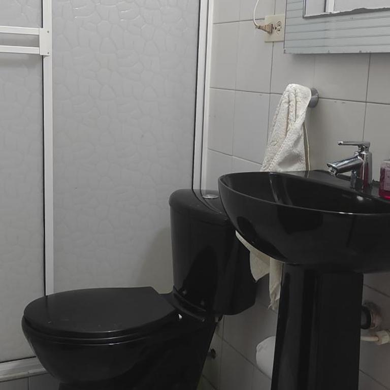 Casita entre árboles, casa de huéspedes céntrica y cómoda en San Fernando, Cali - Standard Single Room with Shared Bathroom - 3