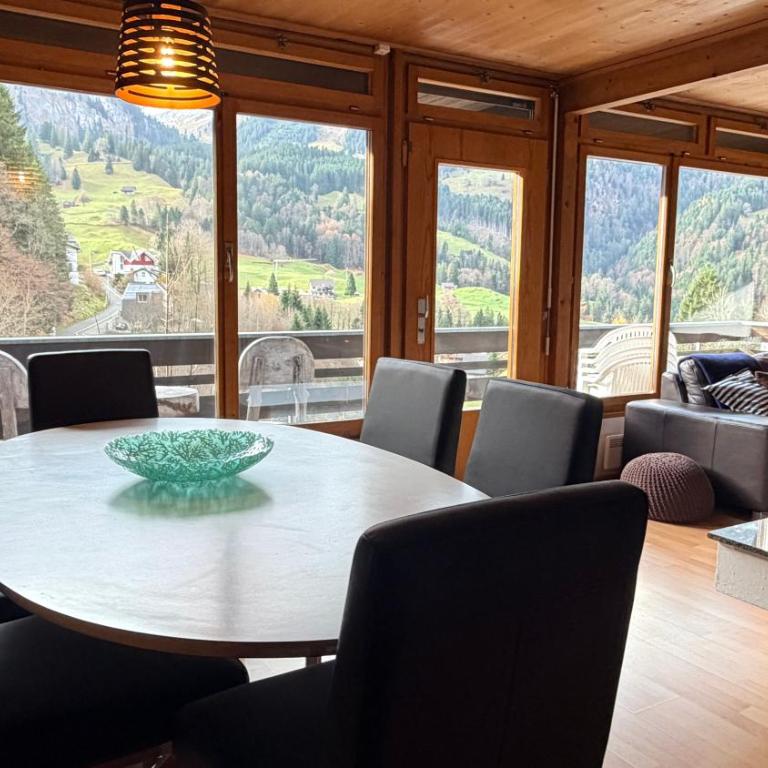 Chalet Engelberg Mountain View - Chalet mit 3 Schlafzimmern - 1