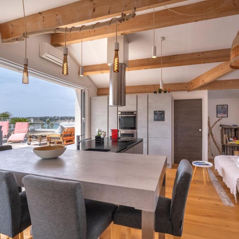 Magnifique Roof-top vue mer à 180° sur Sanary - Two-Bedroom Apartment - 2