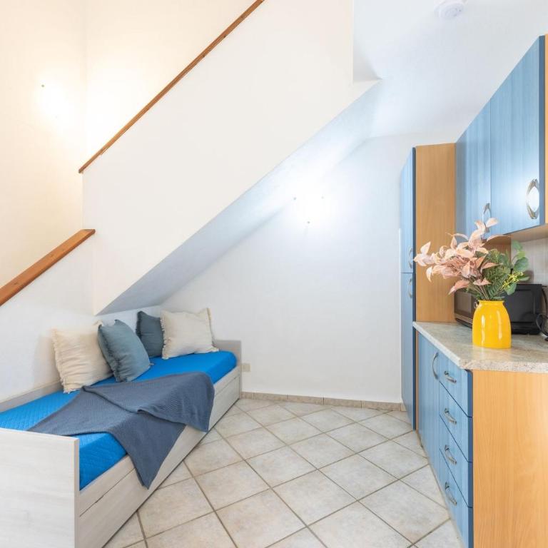 Spacious flat 300mt from the beach - Appartamento - 13