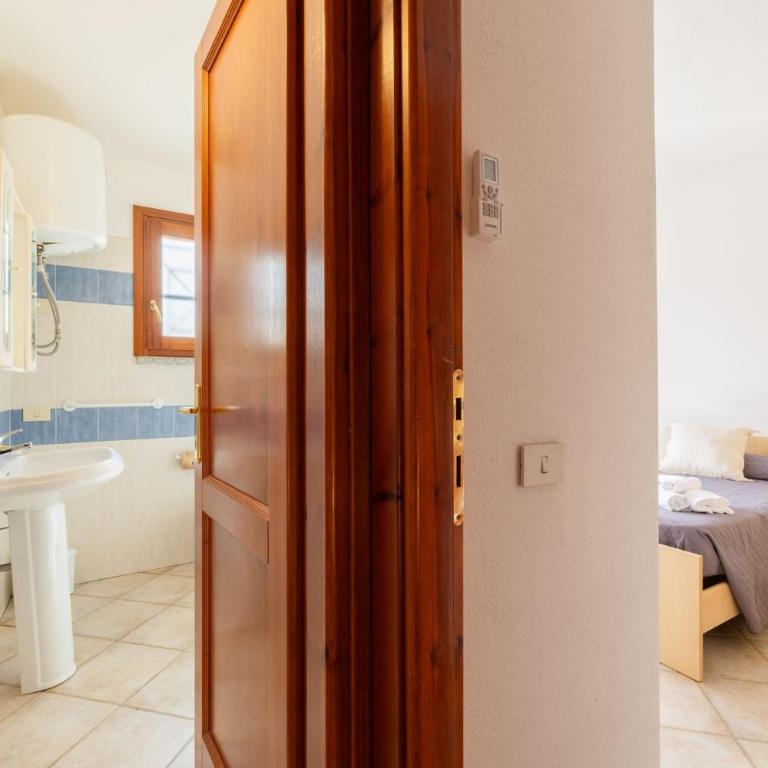 Spacious flat 300mt from the beach - Appartamento - 14