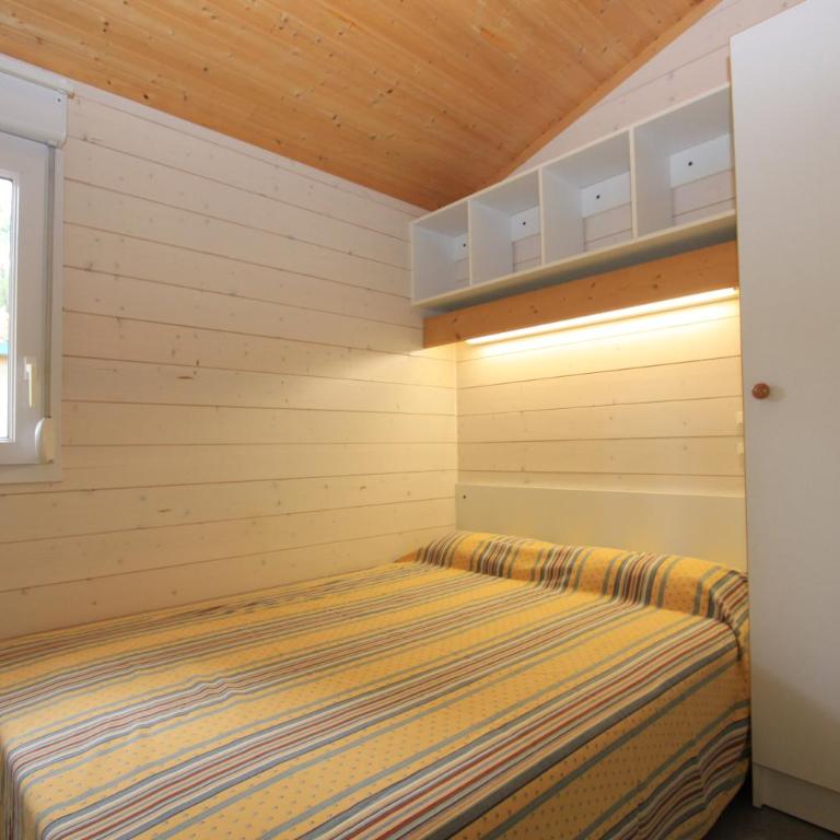 Camping Golfo Di Sogno - Chalet 1 Chambre (2 Adultes) sans Climatisation - 3