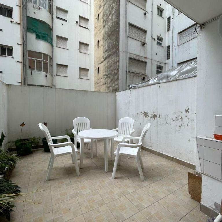 Monoambiente con Patio - Plaza Colón - One-Bedroom Apartment - 1