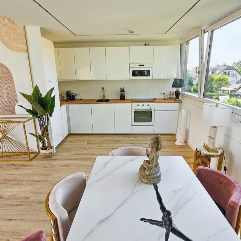 Beautiful new rooftop Loft -15 min to Octoberfest - Loft - 14