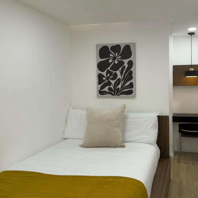 Loft 143 - One-Bedroom Apartment - 11