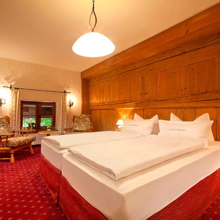 Landhotel Huberhof - Classic Doppelzimmer - 7