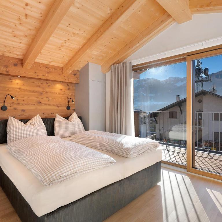 Villa Helena - Panorama Dolomiti - Appartamento Premium con 3 Camere da Letto e Balcone - 1