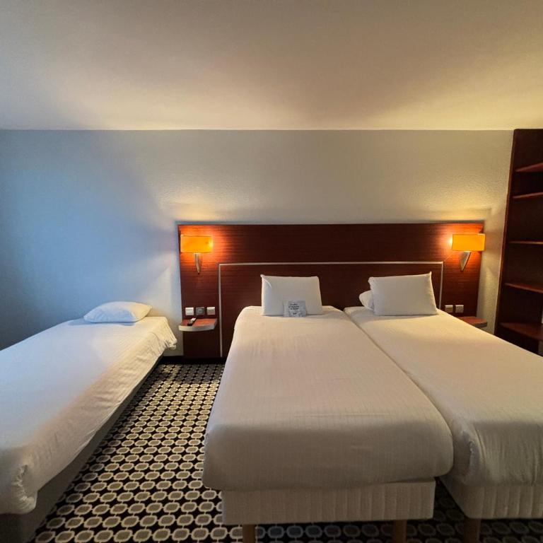 Kyriad Limoges Centre Gare - Atrium - Chambre Triple Supérieure (3 Lits Simples) - 4