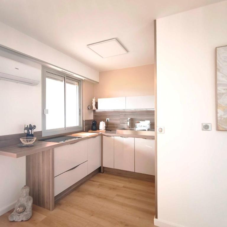 Bright studio with sea view in Ajaccio - Studio - 9