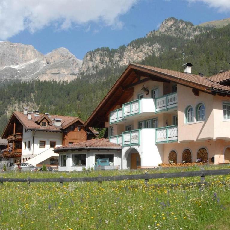 Villa Marta - Appartamento Deluxe con 2 Camere da Letto e Vista Giardino - 16