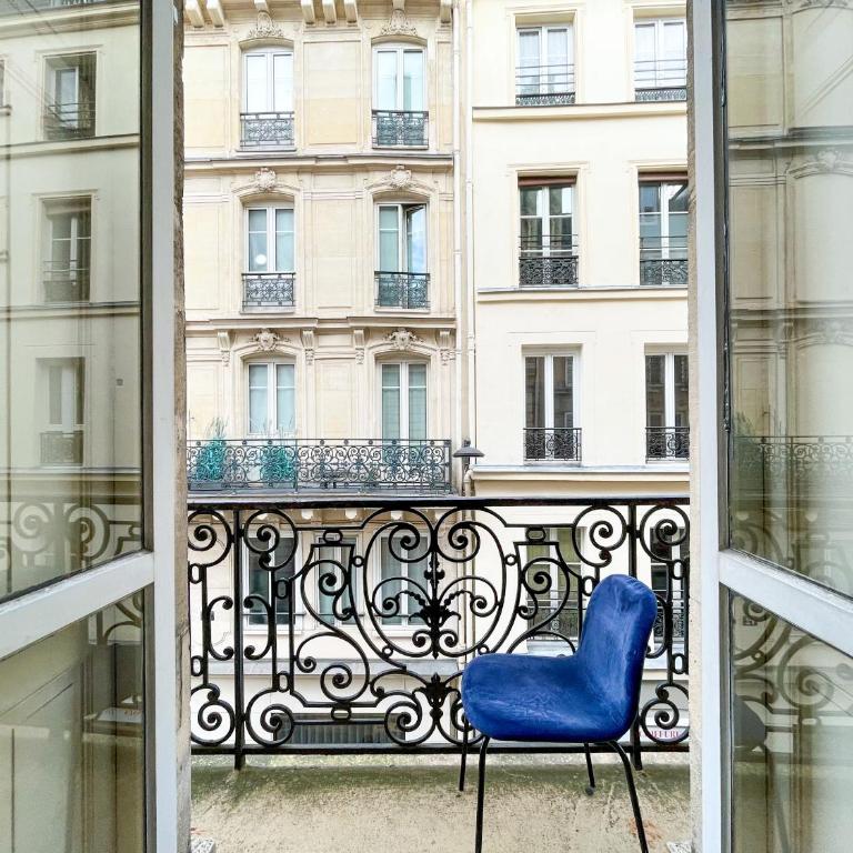 UrbanFlat 61 - 3 Bedrooms Apartment Center of Paris - Apartment - 24