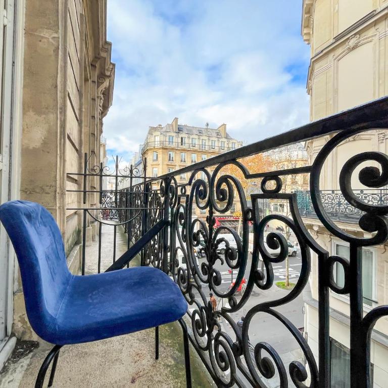 UrbanFlat 61 - 3 Bedrooms Apartment Center of Paris - Apartment - 14