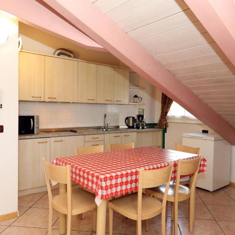 Villa Marta - Appartamento Deluxe con 2 Camere da Letto e Balcone - 15