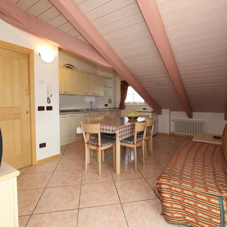 Villa Marta - Appartamento Deluxe con 2 Camere da Letto e Balcone - 2