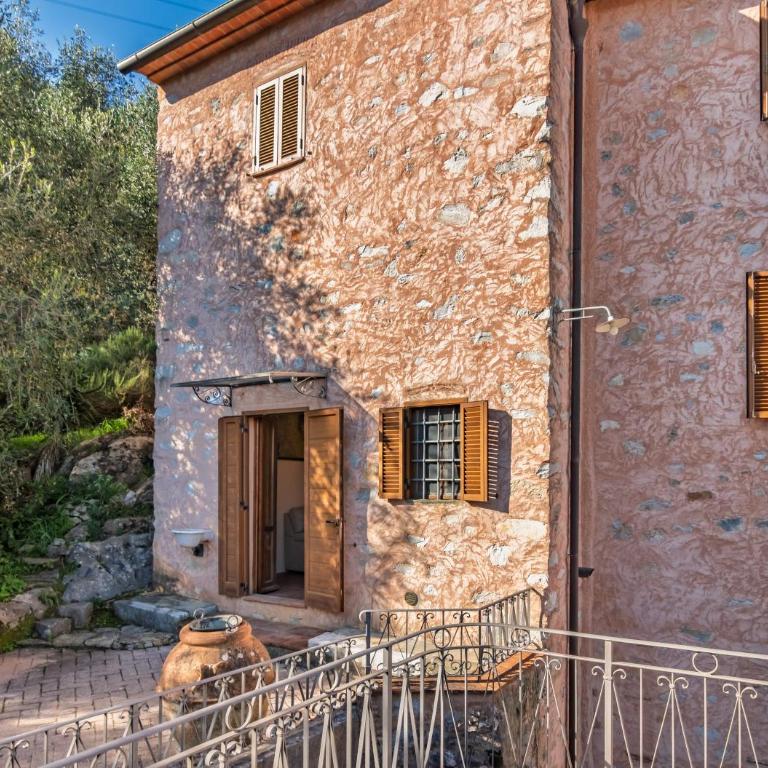 Tuscan Farmhouse sits between Lucca and Pisa hills - Casa con 2 Camere da Letto - 34