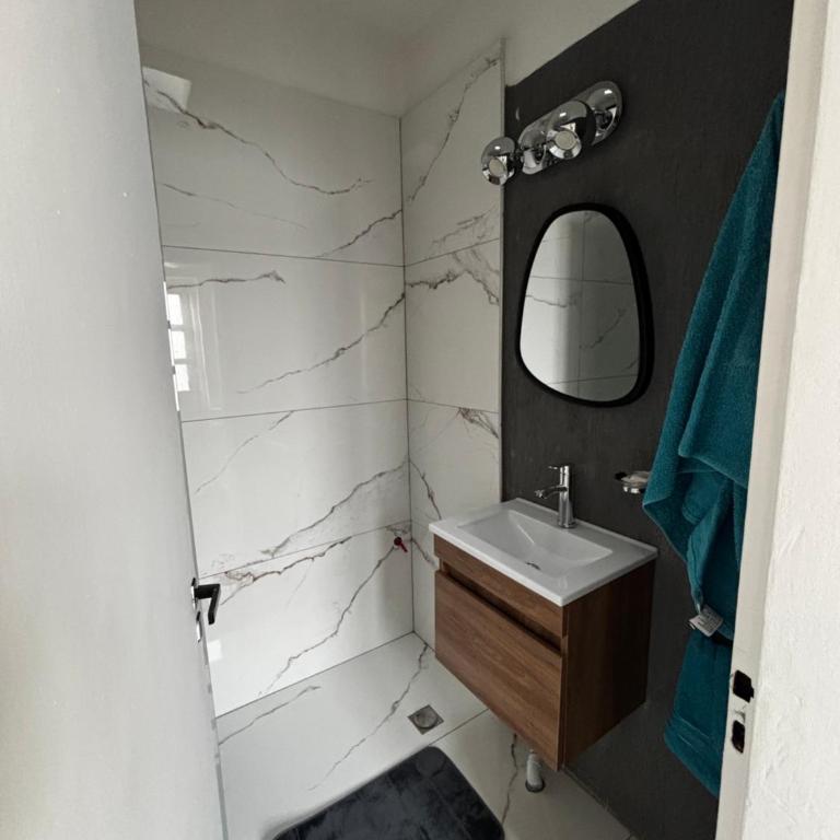 Apartamento Céntrico, Moderno y Tranquilo - Apartamento de 1 dormitorio - 6